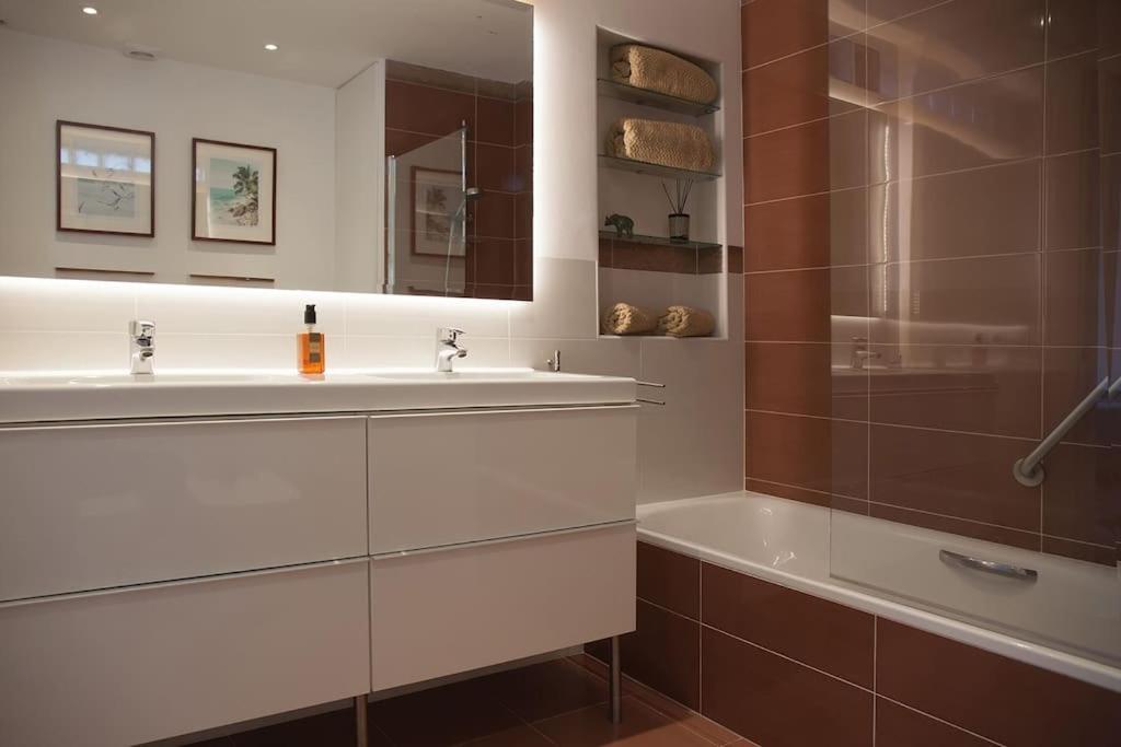 Superb Townhouse In Golden Mile Leilighet Marbella Eksteriør bilde